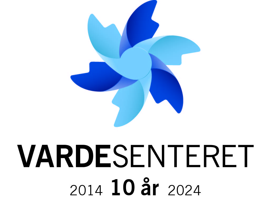 Logoen til vardesenteret med et stilisert blått hjul over teksten vardesenteret 2014 10 år 2024.